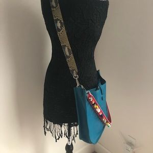 Guitar straps